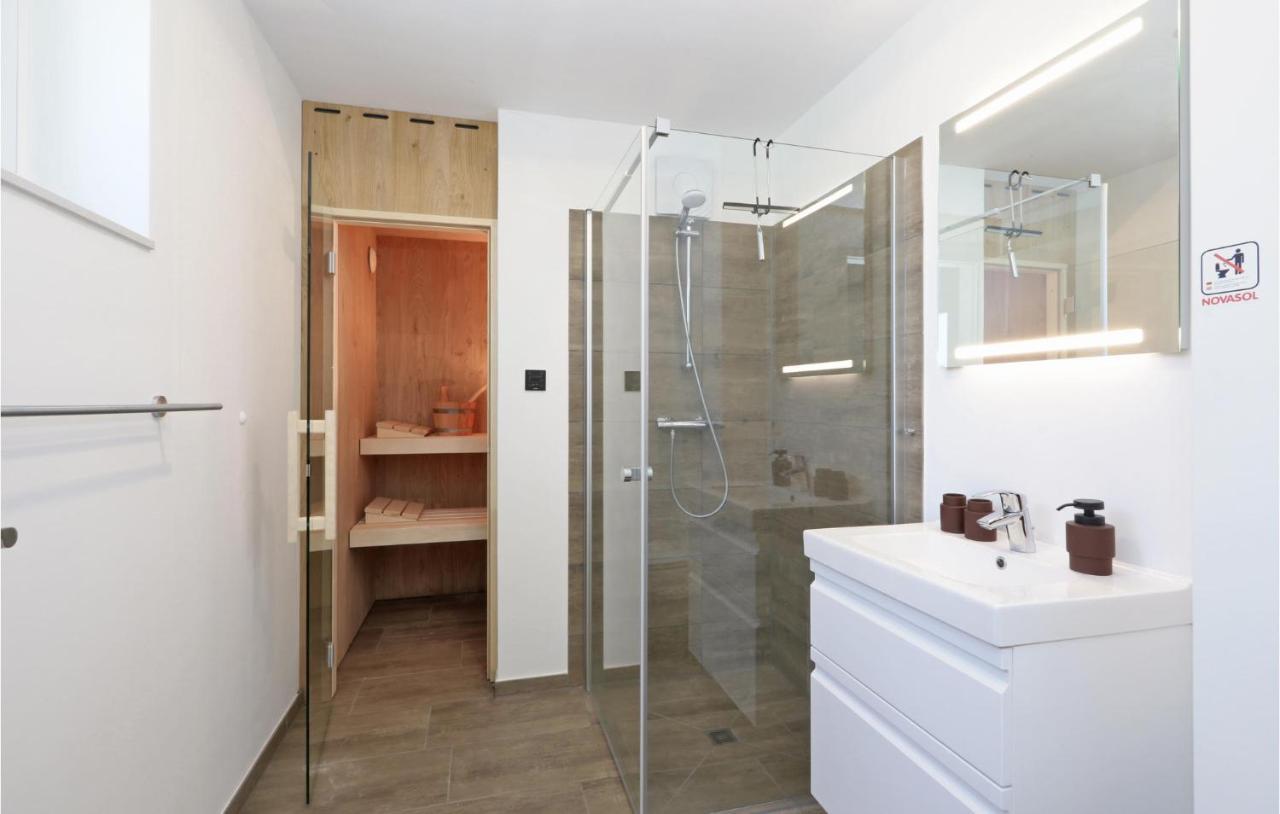 Amazing Home In Lembruch-Duemmer See With Sauna 外观 照片