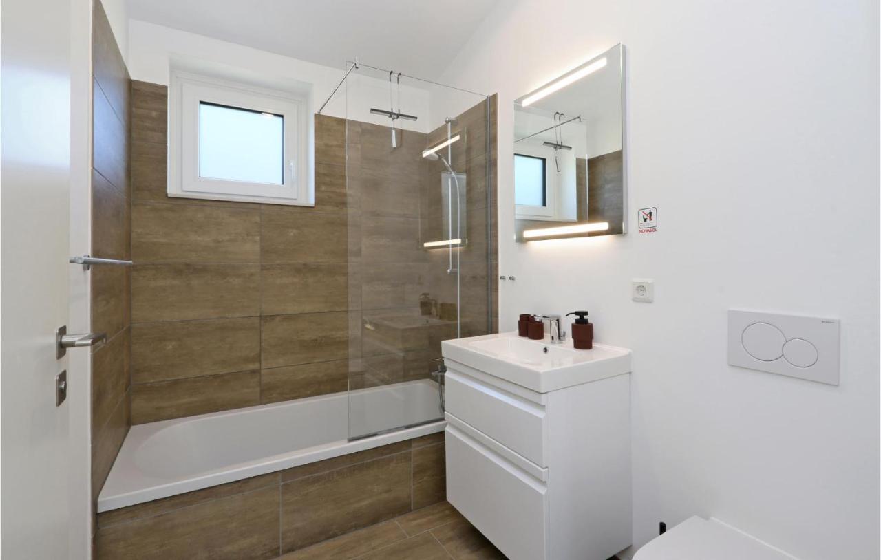 Amazing Home In Lembruch-Duemmer See With Sauna 外观 照片